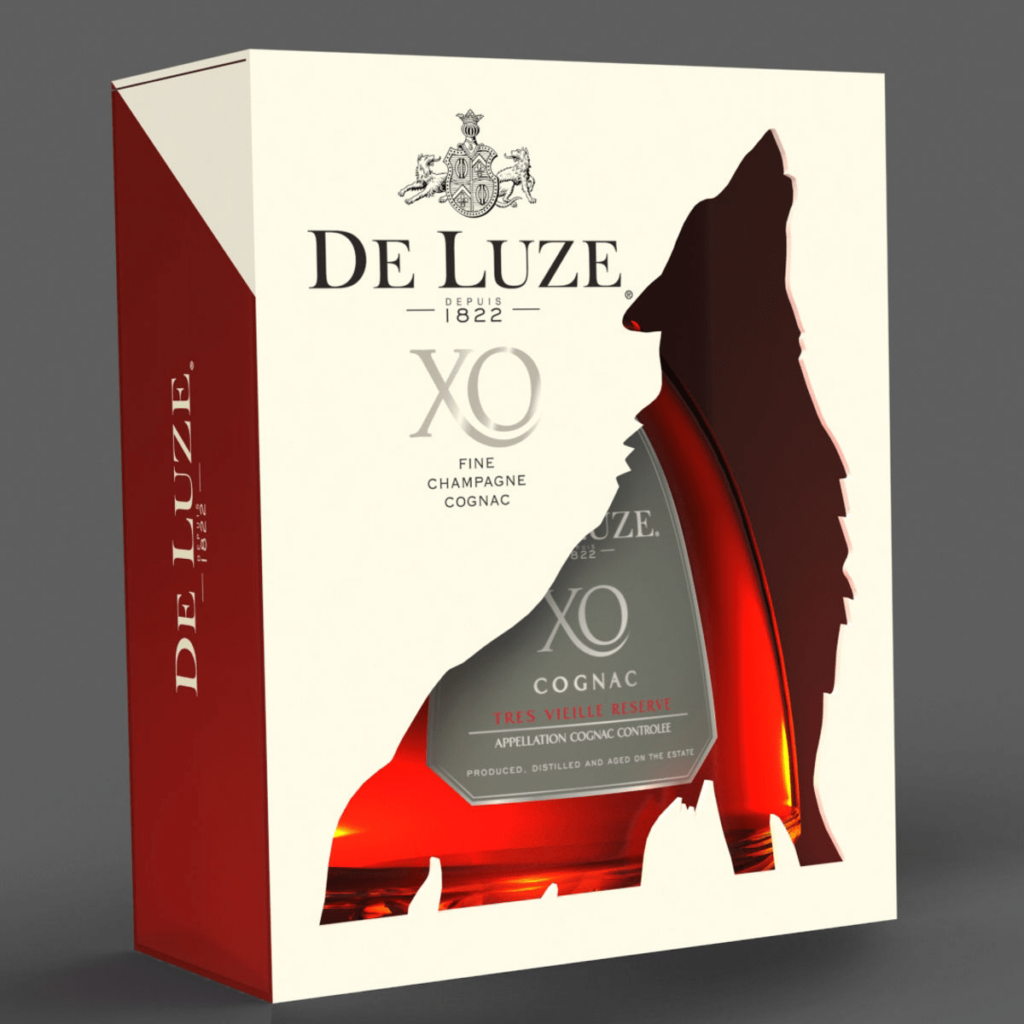 Conception d'un emballage élégant pour De Luxe XO Corona, mettant en valeur le luxe et la sophistication dans sa présentation.